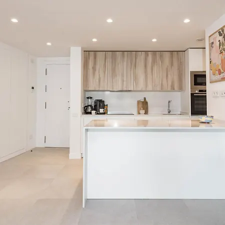 Vv6-2b - Modern 2br With Large Seaview Balcony