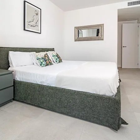 Vv6-2b - Modern 2br With Large Seaview Balcony *