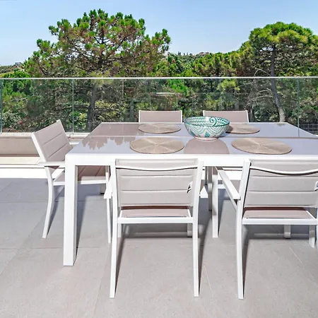 Apartmán Vv6-2b - Modern 2br With Large Seaview Balcony *
